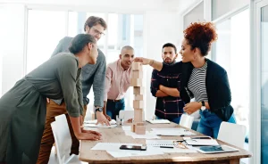 Read more about the article Top 21 Fun Office Games That Promote Teamwork