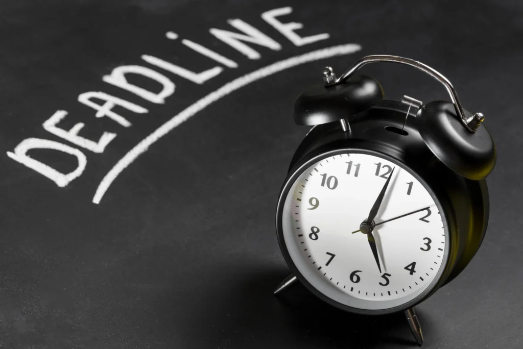 deadline-text-written-chalkboard-with-alarm-clock